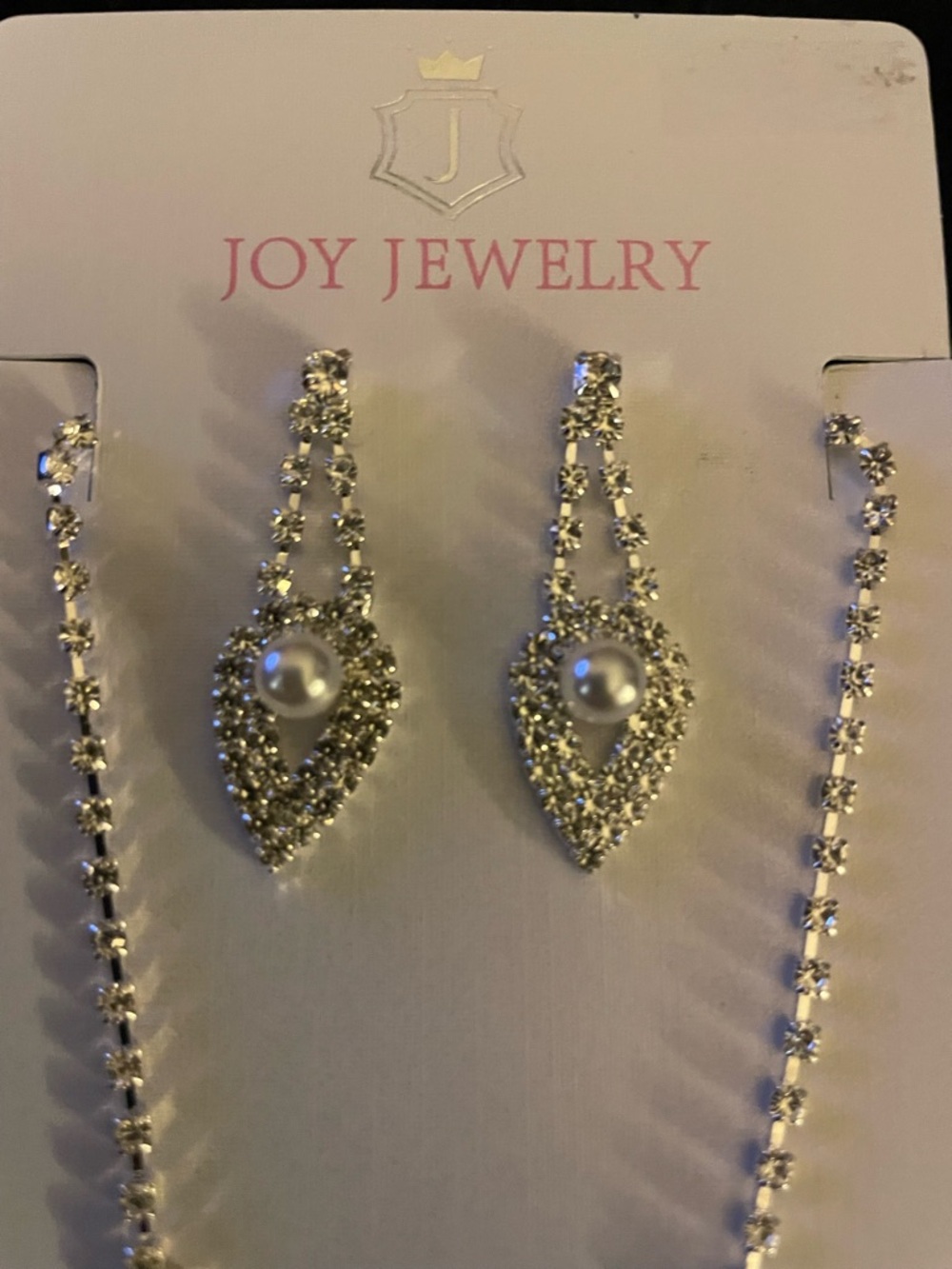 Silver Pearl Teardrop Necklace and Earring Set - Picture 4 of 7